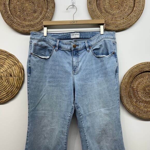 Lane Bryant Mid Rise Cropped Flare Jeans Plus Size 20 Flex Magic Waistband - Picture 3 of 6